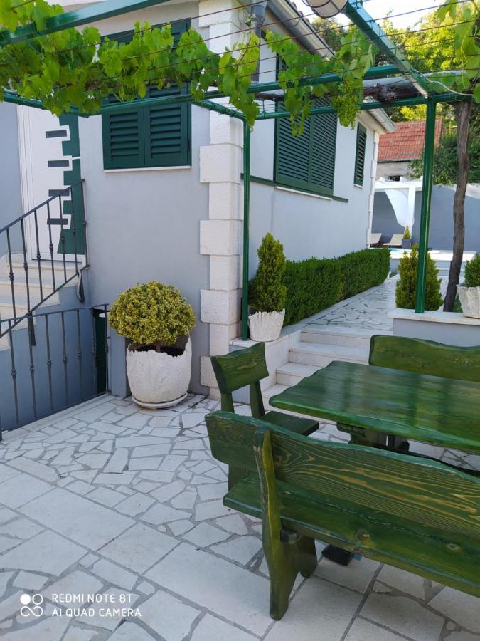 Holiday Home Zezevica - Heated Pool Šestanovac Zewnętrze zdjęcie