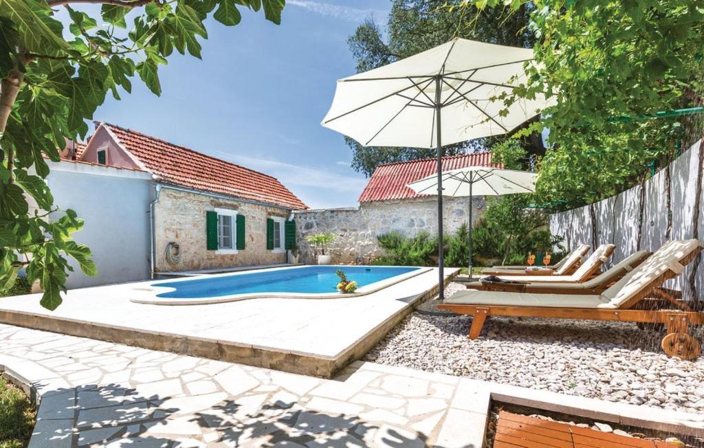 Holiday Home Zezevica - Heated Pool Šestanovac Zewnętrze zdjęcie