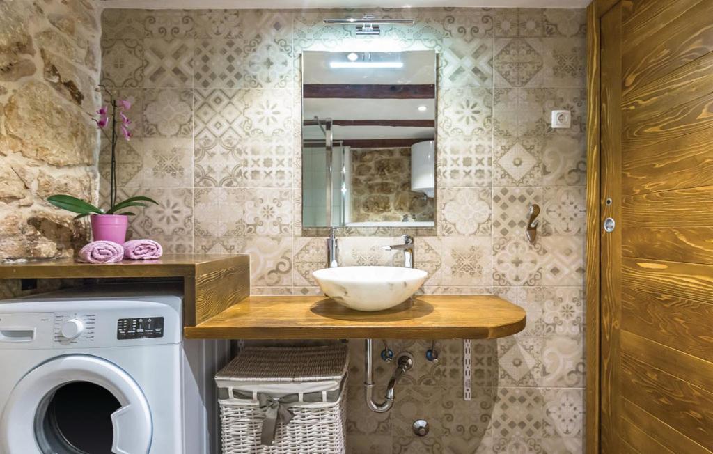 Holiday Home Zezevica - Heated Pool Šestanovac Zewnętrze zdjęcie